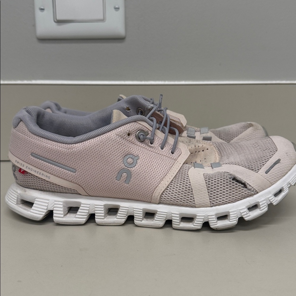 On Running Women's Light Pink and White Athletic Shoes